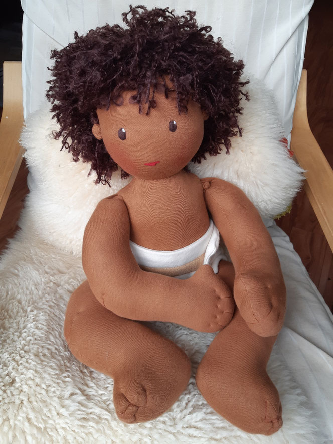 Therapiepuppe für die Kinderphysiotherapie nach z.B. Vojta oder Bobath, Demopuppe, Schulungspuppe, Übungspuppe, weiche bewegliche Therapiepuppe mit anbeugbaren Gliedern, handgemachte Stoffpuppe kaufen, Waldorfart, flexible lebensgroße Babypuppe