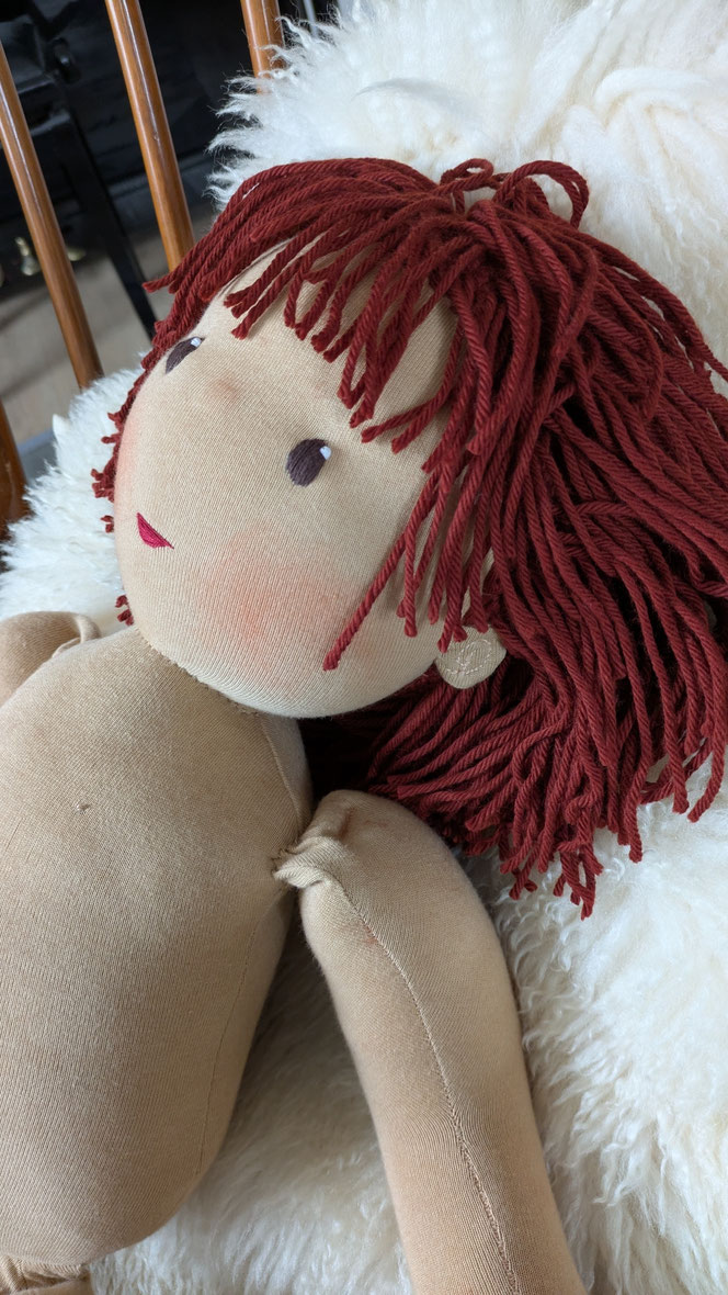 Therapiepuppe für die Kinderphysiotherapie nach z.B. Vojta oder Bobath, Demopuppe, Schulungspuppe, Übungspuppe, weiche bewegliche Therapiepuppe mit anbeugbaren Gliedern, handgemachte Stoffpuppe kaufen, Waldorfart, flexible lebensgroße Babypuppe
