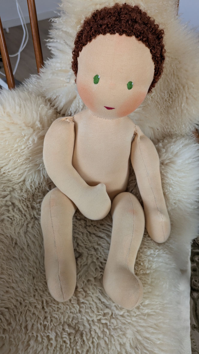 Therapiepuppe für die Kinderphysiotherapie nach z.B. Vojta oder Bobath, Demopuppe, Schulungspuppe, Übungspuppe, weiche bewegliche Therapiepuppe mit anbeugbaren Gliedern, handgemachte Stoffpuppe kaufen, Waldorfart, flexible lebensgroße Babypuppe