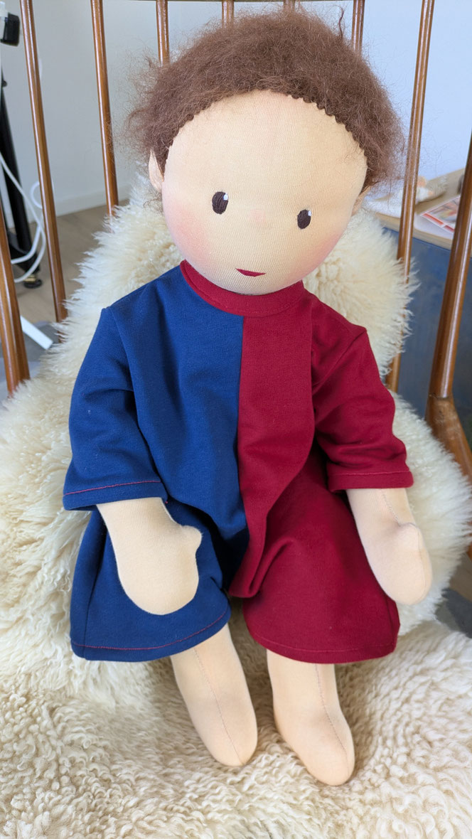Bobathpuppe, Demopuppe, Therapiepuppe, Vojtapuppe, Waldorfart, handgemachte Stoffpuppe kaufen, Berta Bobath, individuelle Wunschpuppe, weiche bewegliche Babypuppe mit anbeugbaren Gliedern, Palliativpflege Hilfsmittel