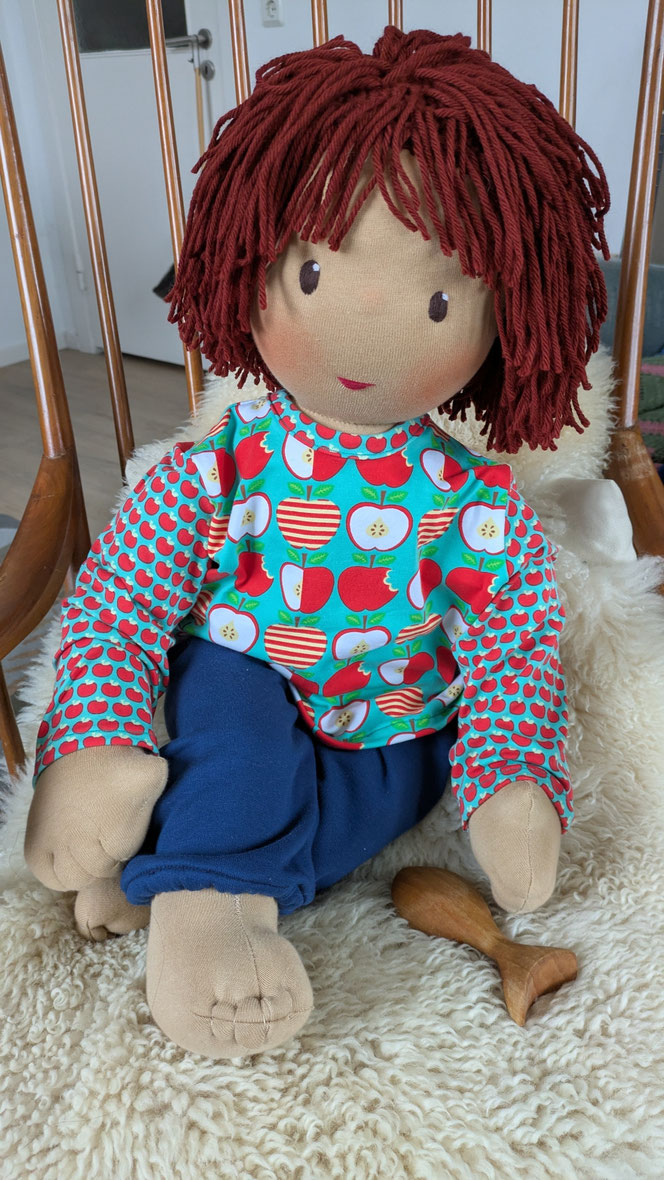 Therapiepuppe für die Kinderphysiotherapie nach z.B. Vojta oder Bobath, Demopuppe, Schulungspuppe, Übungspuppe, weiche bewegliche Therapiepuppe mit anbeugbaren Gliedern, handgemachte Stoffpuppe kaufen, Waldorfart, flexible lebensgroße Babypuppe