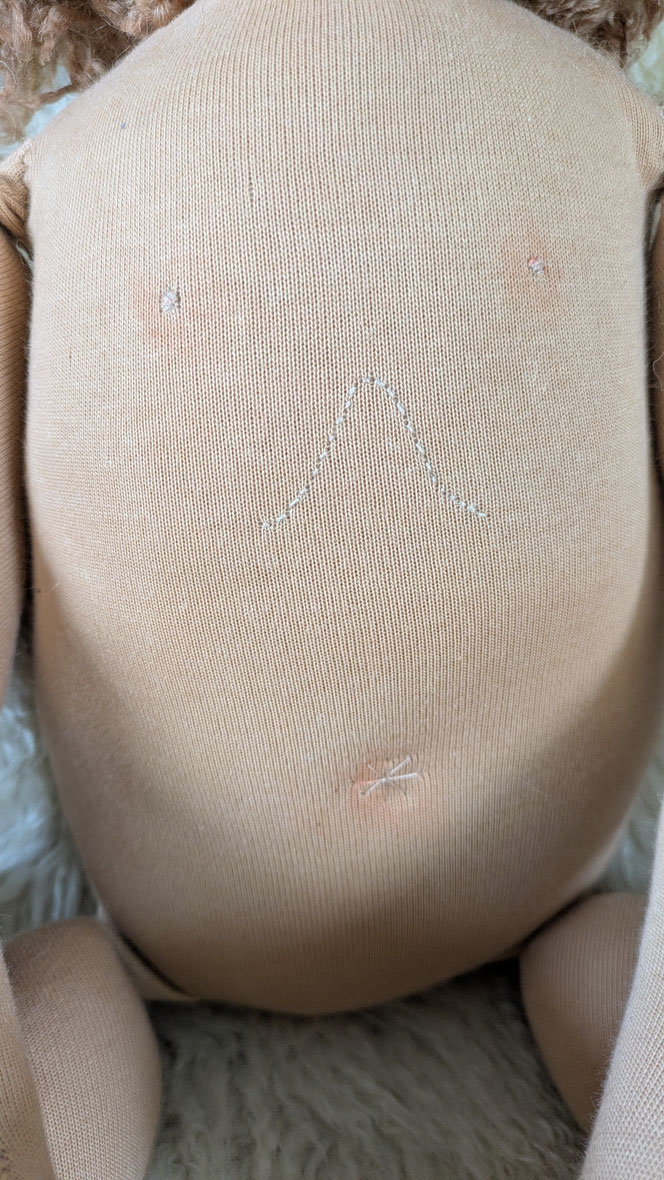 Therapiepuppe für die Kinderphysiotherapie nach z.B. Vojta oder Bobath, Demopuppe, Schulungspuppe, Übungspuppe, weiche bewegliche Therapiepuppe mit anbeugbaren flexiblen Gliedern, handgemachte Stoffpuppe kaufen, Waldorfart, lebensgroße Babypuppe, Handling