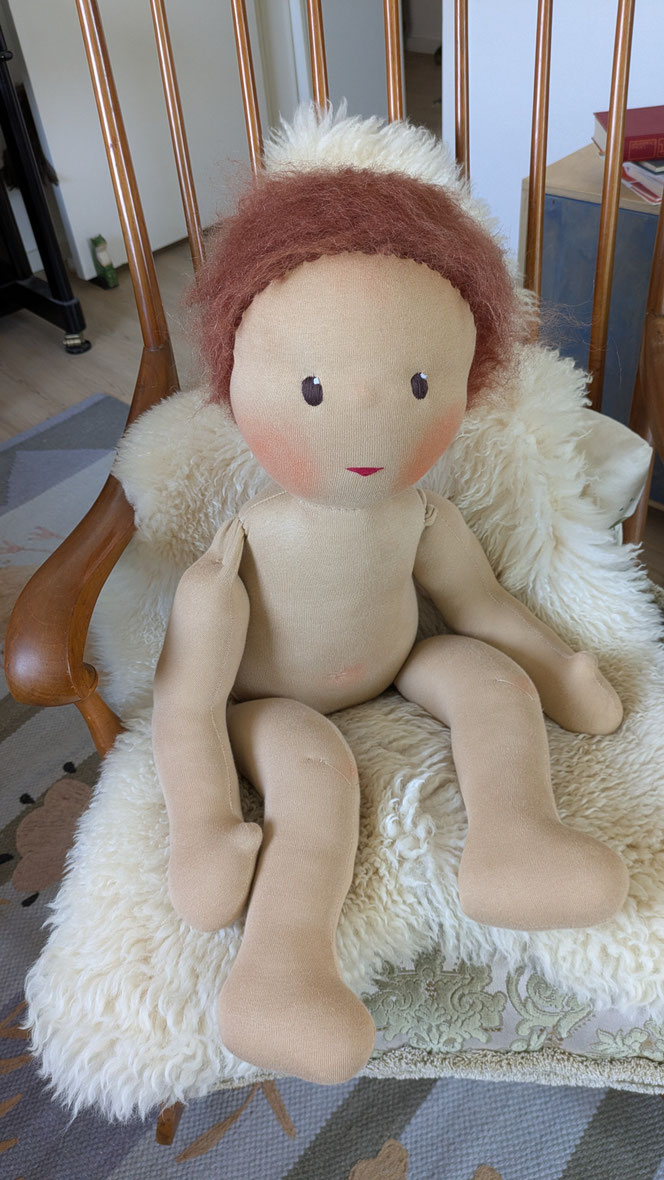 Vojtapuppe, Demopuppe, Bobathpuppe, Therapiepuppe für Physiotherapie, weiche bewegliche Therapiepuppe mit anbeugbaren Gliedern, handgemachte Stoffpuppe kaufen, Waldorfart, eigene individuelle Wunschpuppe herstellen lassen, Puppe für Psychomotorik