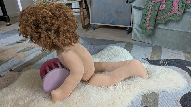 Vojtapuppe, Demopuppe, Bobathpuppe, Puppe für Kinderphysiotherapie, Zukunft-Huber Technik, dreidimensionale Fußtherapie, weiche bewegliche Therapiepuppe mit anbeugbaren Gliedern, handgemachte Stoffpuppe kaufen, Waldorfart, eigene individuelle Wunschpuppe