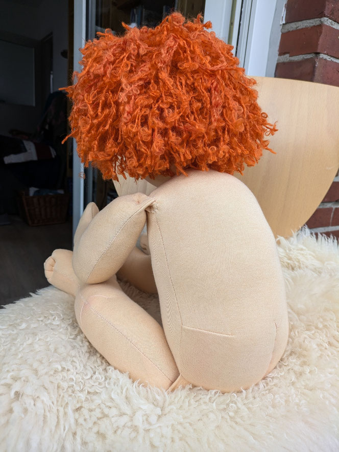 Therapiepuppe für die Kinderphysiotherapie nach z.B. Vojta oder Bobath, Demopuppe, Schulungspuppe, Übungspuppe, weiche bewegliche Therapiepuppe mit anbeugbaren Gliedern, handgemachte Stoffpuppe kaufen, Waldorfart, flexible lebensgroße Babypuppe