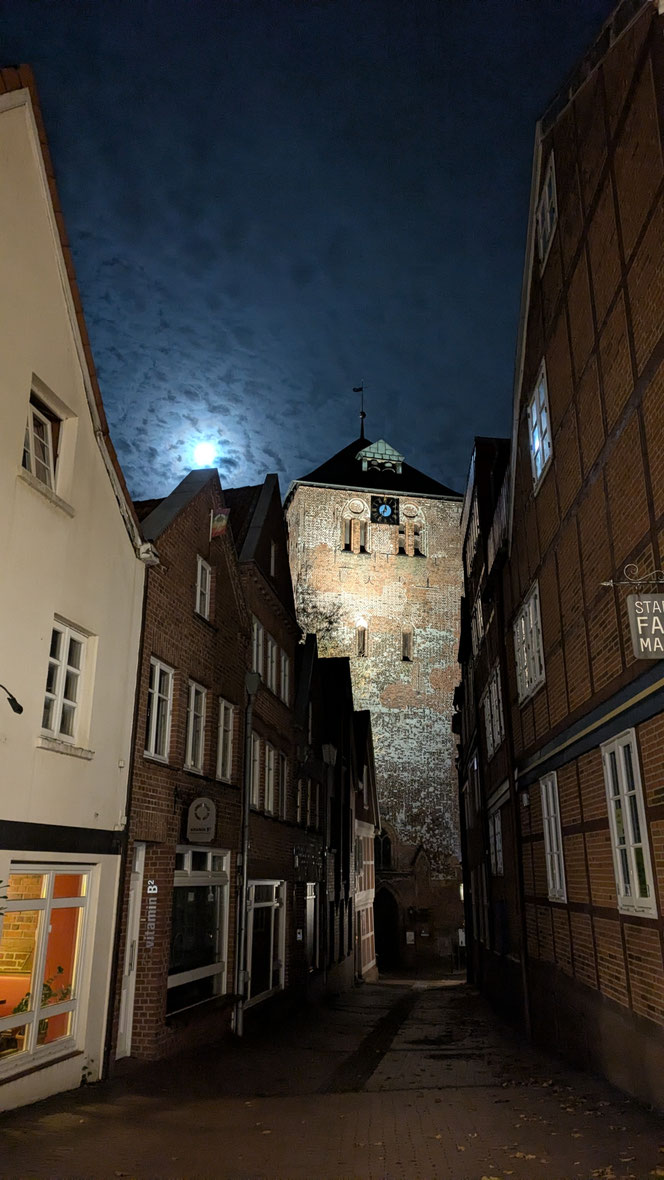 Ein paar Bilder vom wunderschönen "Super"Vollmond der vergangenen Tage