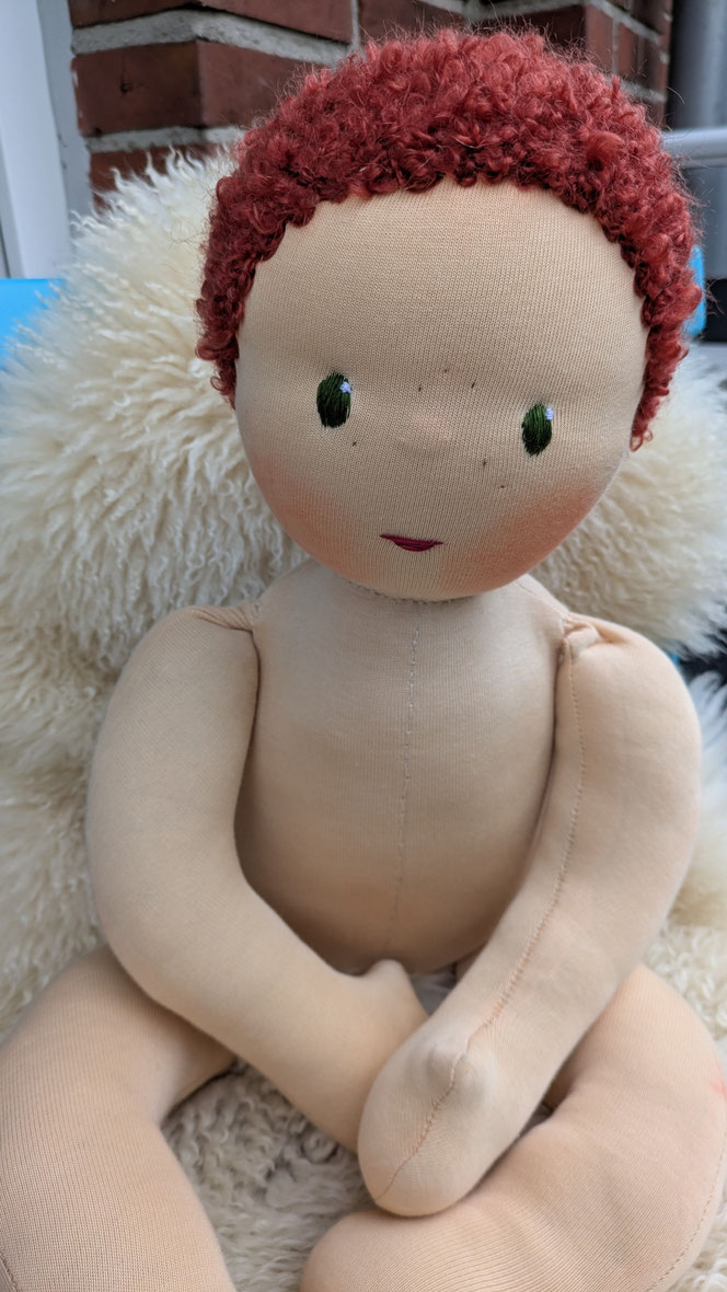 Zukunft-Huber-Puppe, Zukunft-Huber, dreidimensionale manuelle Fußtherapie, Therapiepuppe, Demopuppe, Kinderphysiotherapie, Stoffpuppe mit anbeugbaren Gliedern, eigene Wunschpuppe herstellen lassen, Puppenhandwerk, handgemachte Stoffpuppe kaufen, divers