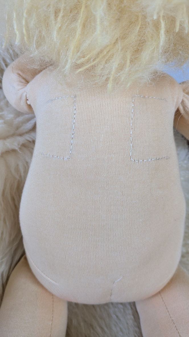 Therapiepuppe für die Kinderphysiotherapie nach z.B. Vojta oder Bobath, Demopuppe, Schulungspuppe, Übungspuppe, weiche bewegliche Therapiepuppe mit anbeugbaren Gliedern, handgemachte Stoffpuppe kaufen, Waldorfart, flexible lebensgroße Babypuppe