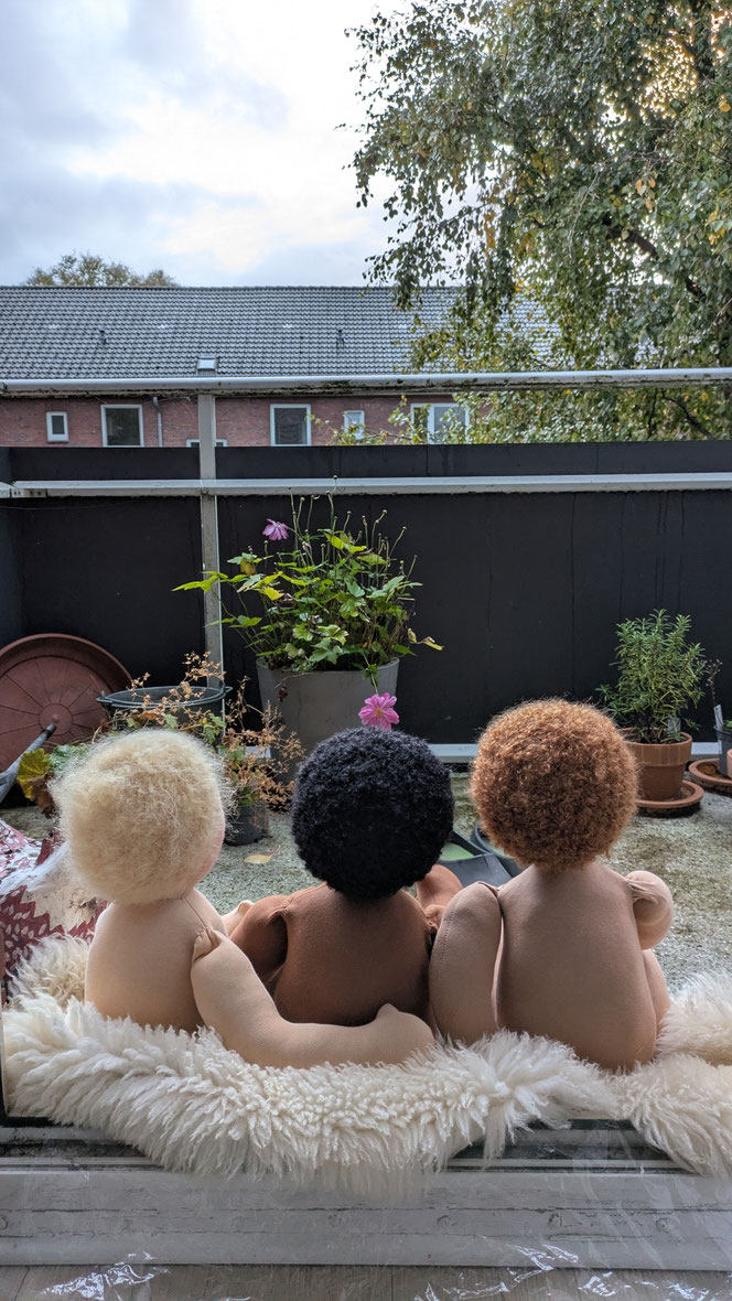 Vojtapuppe, Demopuppe, Bobathpuppe, Puppe für Kinderphysiotherapie, weiche bewegliche Therapiepuppe mit anbeugbaren Gliedern, handgemachte Stoffpuppe kaufen, Waldorfart, eigene individuelle Wunschpuppe herstellen lassen, Puppenhandwerk, ökologische Puppe