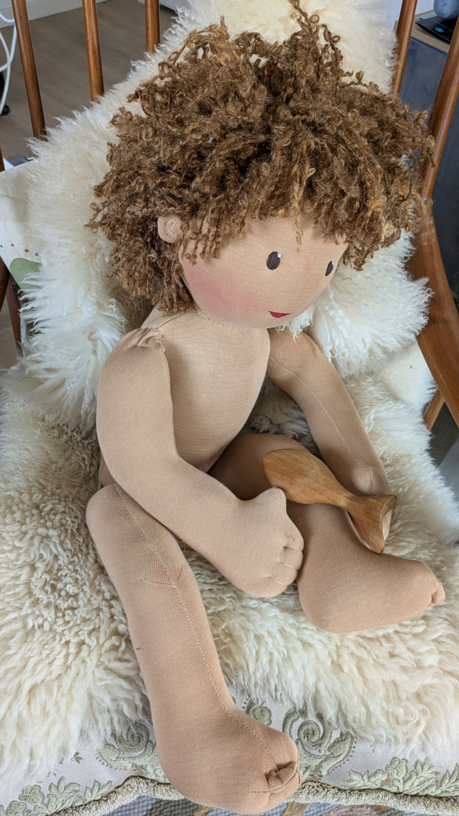 Vojtapuppe, Demopuppe, Bobathpuppe, Puppe für Kinderphysiotherapie, weiche bewegliche Therapiepuppe mit anbeugbaren Gliedern, handgemachte Stoffpuppe kaufen, Waldorfart, eigene individuelle Wunschpuppe herstellen lassen, Zukunft-Huber, Kinder-Osteopathie