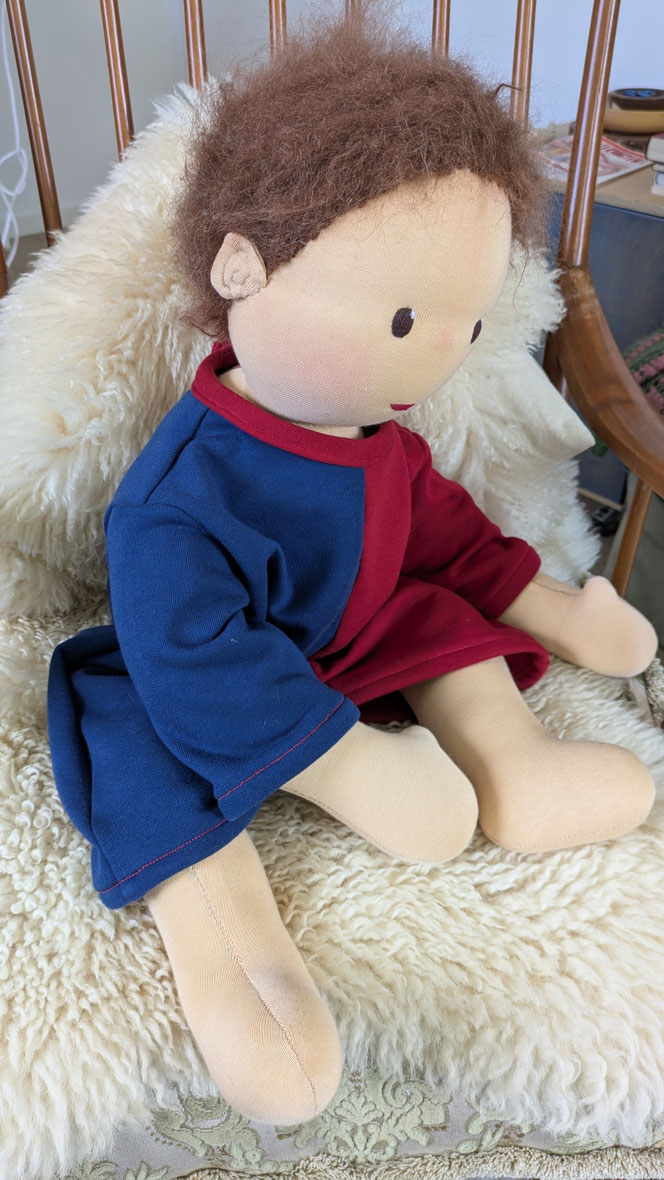 Therapiepuppe für die Kinderphysiotherapie nach z.B. Vojta oder Bobath, Demopuppe, Schulungspuppe, Übungspuppe, weiche bewegliche Therapiepuppe mit anbeugbaren Gliedern, handgemachte Stoffpuppe kaufen, Waldorfart, flexible lebensgroße Babypuppe