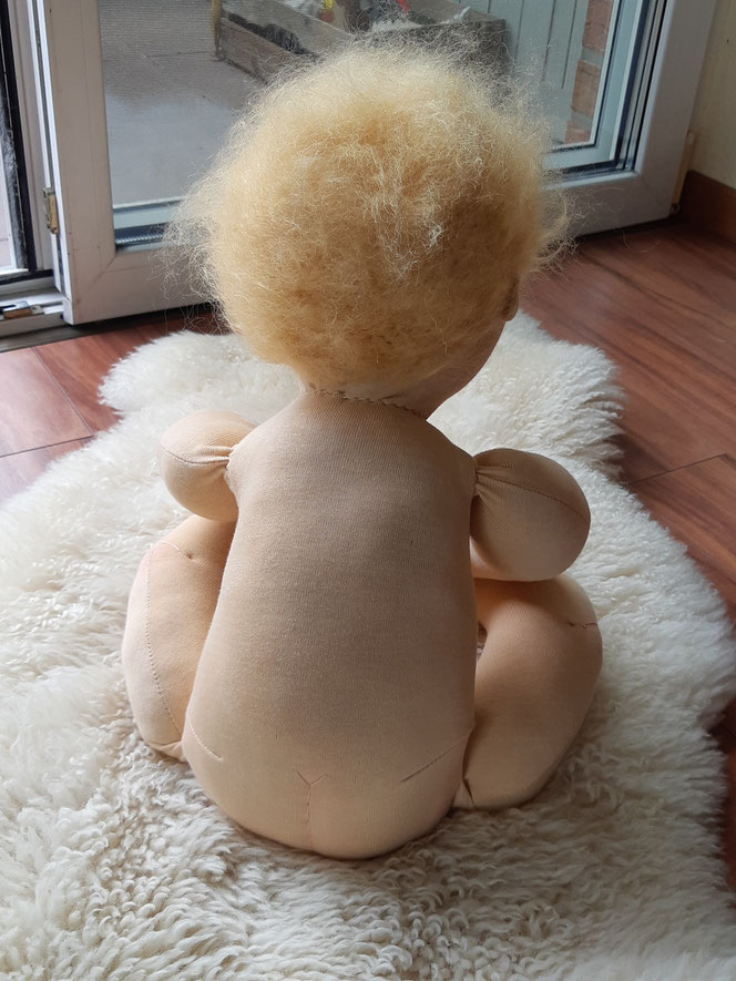 Bio-Stoffpuppe, Vojta-Puppe, Demopuppe, Therapiepuppe, Puppe für Kinder-Physiotherapie nach Vojta/Bobath, Praxispuppe, Puppe als Arbeitsmaterial, individuelle Wunschpuppe, eigene Puppe herstellen lassen, eigene Puppe anfertigen lassen, Waldorfart, bio-fai