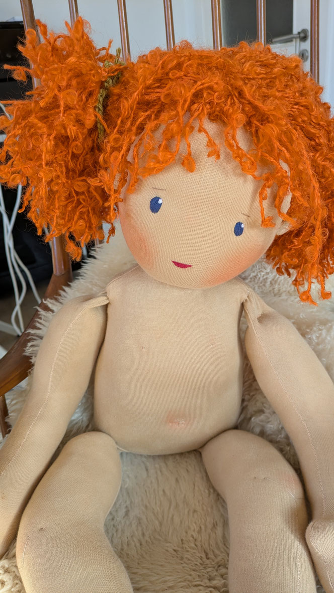 Therapiepuppe für die Kinderphysiotherapie nach z.B. Vojta oder Bobath, Demopuppe, Schulungspuppe, Übungspuppe, weiche bewegliche Therapiepuppe mit anbeugbaren Gliedern, handgemachte Stoffpuppe kaufen, Waldorfart, flexible lebensgroße Babypuppe