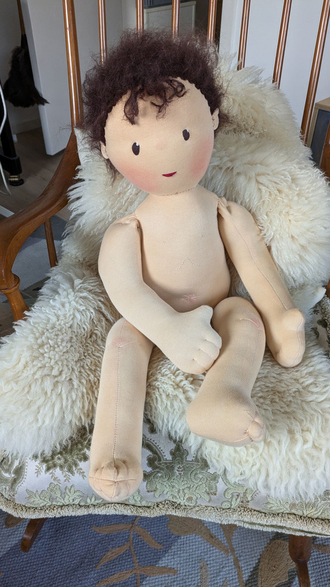 Therapiepuppe für die Kinderphysiotherapie nach z.B. Vojta oder Bobath, Demopuppe, Schulungspuppe, Übungspuppe, weiche bewegliche Therapiepuppe mit anbeugbaren Gliedern, handgemachte Stoffpuppe kaufen, Waldorfart, flexible lebensgroße Babypuppe