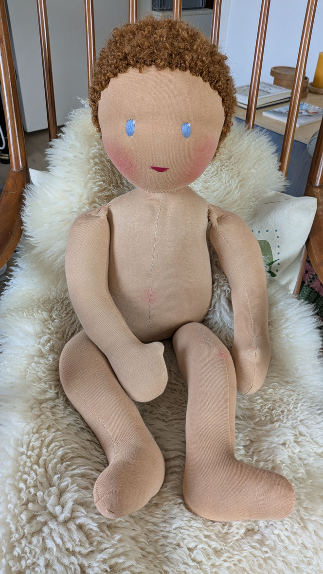 Therapiepuppe, Demopuppe, Bobathpuppe, Vojtapuppe, Zukunft Huber Technik, weiche, bewegliche Physiotherapiepuppe mit anbeugbaren Gliedern, individuelle Wunschpuppe, eigene Therapiepuppe anfertigen lassen, Kinderphysiotherapie, ökologische Schulungspuppe