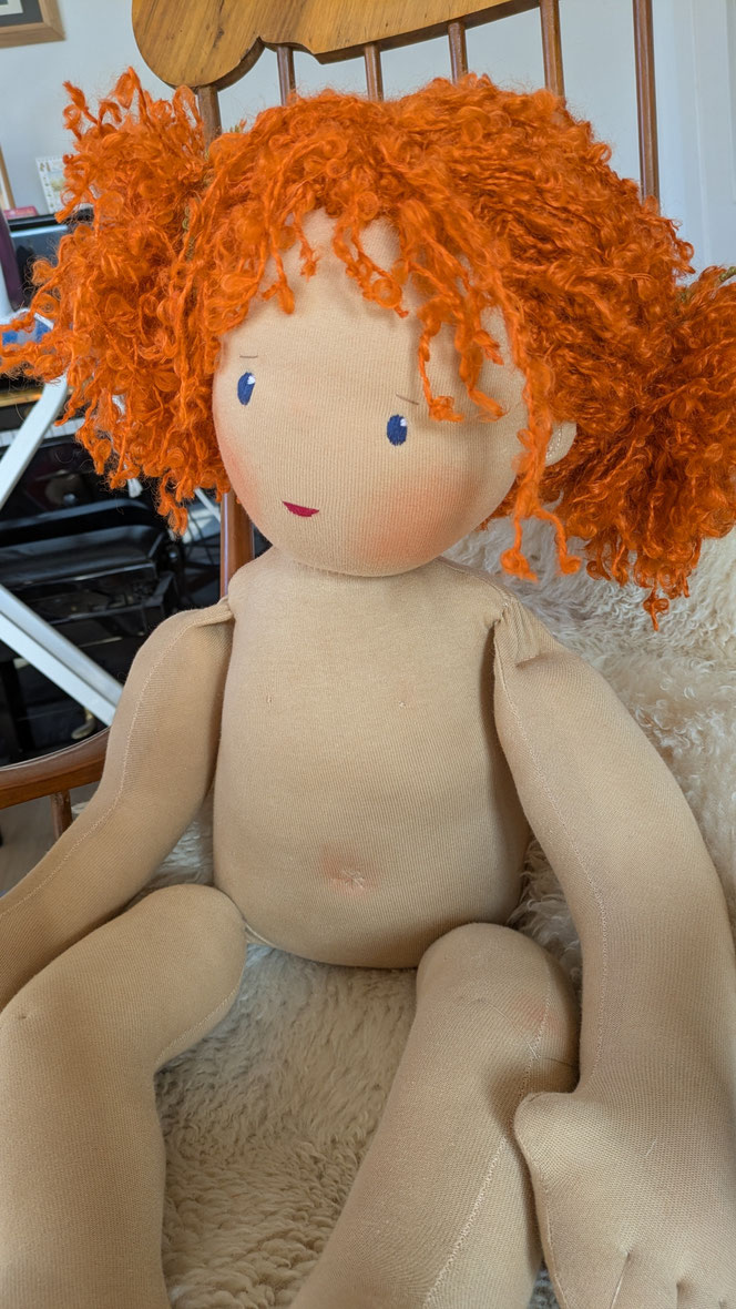 Therapiepuppe für die Kinderphysiotherapie nach z.B. Vojta oder Bobath, Demopuppe, Schulungspuppe, Übungspuppe, weiche bewegliche Therapiepuppe mit anbeugbaren Gliedern, handgemachte Stoffpuppe kaufen, Waldorfart, flexible lebensgroße Babypuppe