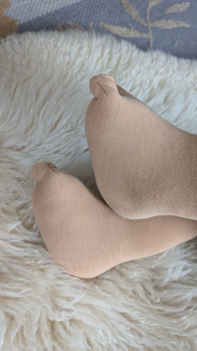Vojtapuppe, Demopuppe, Bobathpuppe, Puppe für Kinderphysiotherapie, Zukunft-Huber Technik, dreidimensionale Fußtherapie, weiche bewegliche Therapiepuppe mit anbeugbaren Gliedern, handgemachte Stoffpuppe kaufen, Waldorfart, eigene individuelle Wunschpuppe