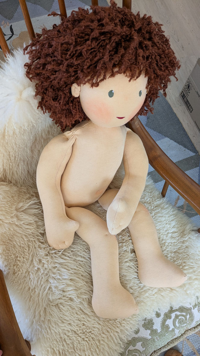 Therapiepuppe für die Kinderphysiotherapie nach z.B. Vojta oder Bobath, Demopuppe, Schulungspuppe, Übungspuppe, weiche bewegliche Therapiepuppe mit anbeugbaren Gliedern, handgemachte Stoffpuppe kaufen, Waldorfart, flexible lebensgroße Babypuppe