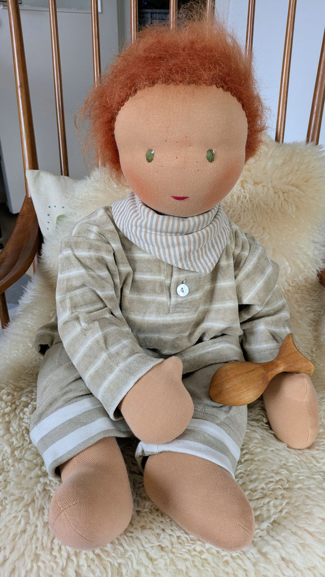 Therapiepuppe für die Kinderphysiotherapie nach z.B. Vojta oder Bobath, Demopuppe, Schulungspuppe, Übungspuppe, weiche bewegliche Therapiepuppe mit anbeugbaren Gliedern, handgemachte Stoffpuppe kaufen, Waldorfart, flexible lebensgroße Babypuppe, Kurspuppe
