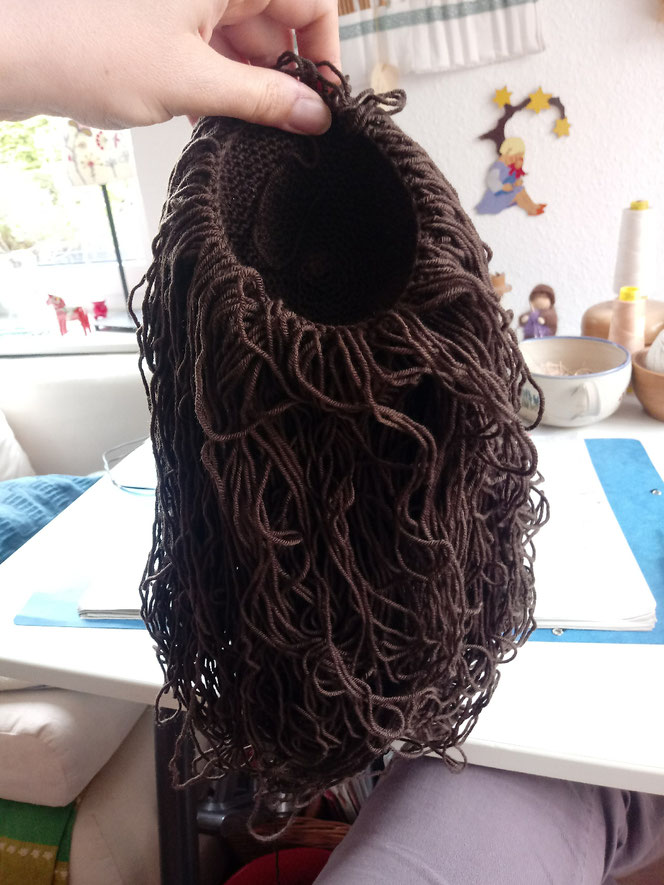 Puppenmacherei, Puppenmacherin, Puppenhandwerk, Puppenmachen, handgemachte Stoffpuppe kaufen, diverse Puppen, schwarze Puppen, Heilungspuppe für das innere Kind anfertigen lassen, individuelle Wunschpuppe, Waldorfart, eigene Puppe nach Kinderfotos