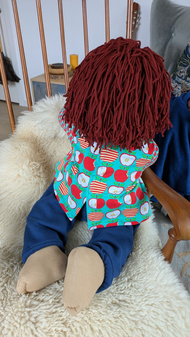 Therapiepuppe für die Kinderphysiotherapie nach z.B. Vojta oder Bobath, Demopuppe, Schulungspuppe, Übungspuppe, weiche bewegliche Therapiepuppe mit anbeugbaren Gliedern, handgemachte Stoffpuppe kaufen, Waldorfart, flexible lebensgroße Babypuppe
