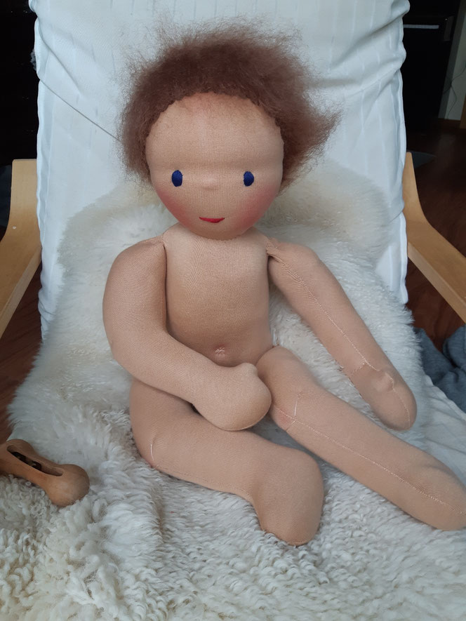 Therapiepuppe für die Kinderphysiotherapie nach z.B. Vojta oder Bobath, Demopuppe, Schulungspuppe, Übungspuppe, weiche bewegliche Therapiepuppe mit anbeugbaren Gliedern, handgemachte Stoffpuppe kaufen, Waldorfart, flexible lebensgroße Babypuppe