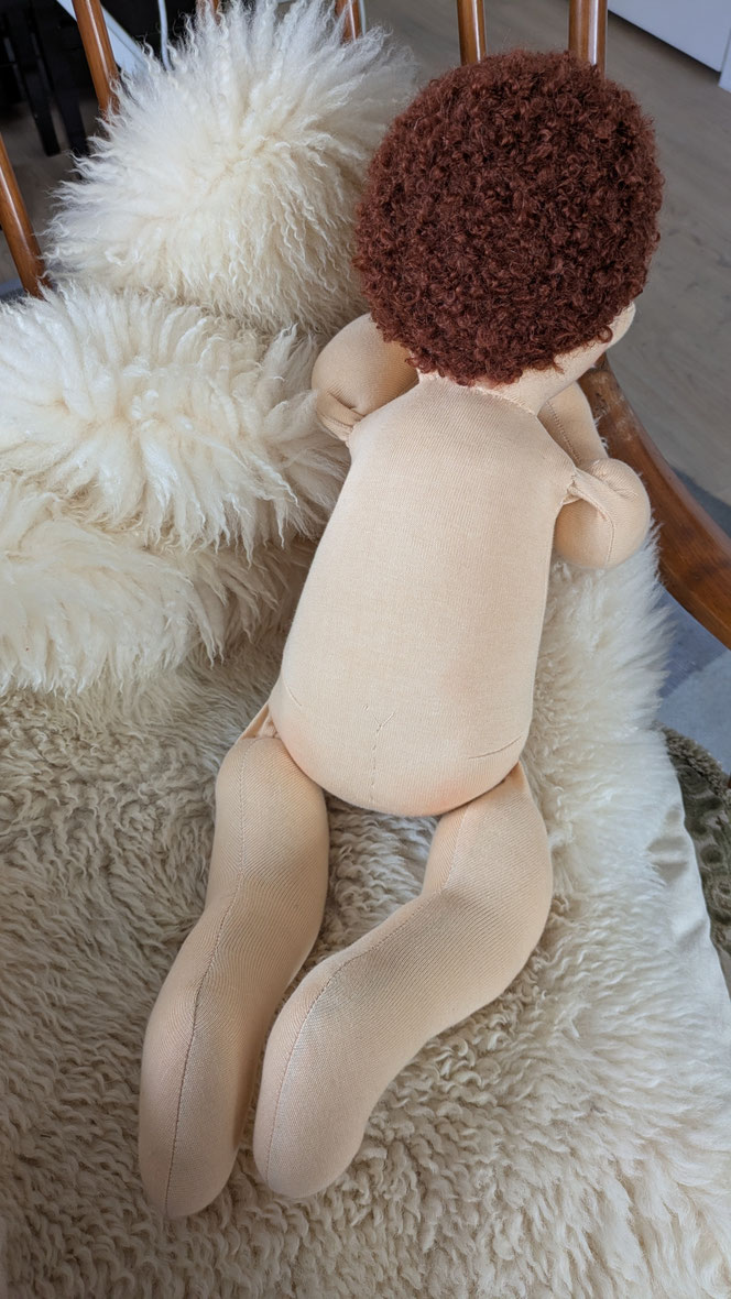 Therapiepuppe für die Kinderphysiotherapie nach z.B. Vojta oder Bobath, Demopuppe, Schulungspuppe, Übungspuppe, weiche bewegliche Therapiepuppe mit anbeugbaren Gliedern, handgemachte Stoffpuppe kaufen, Waldorfart, flexible lebensgroße Babypuppe