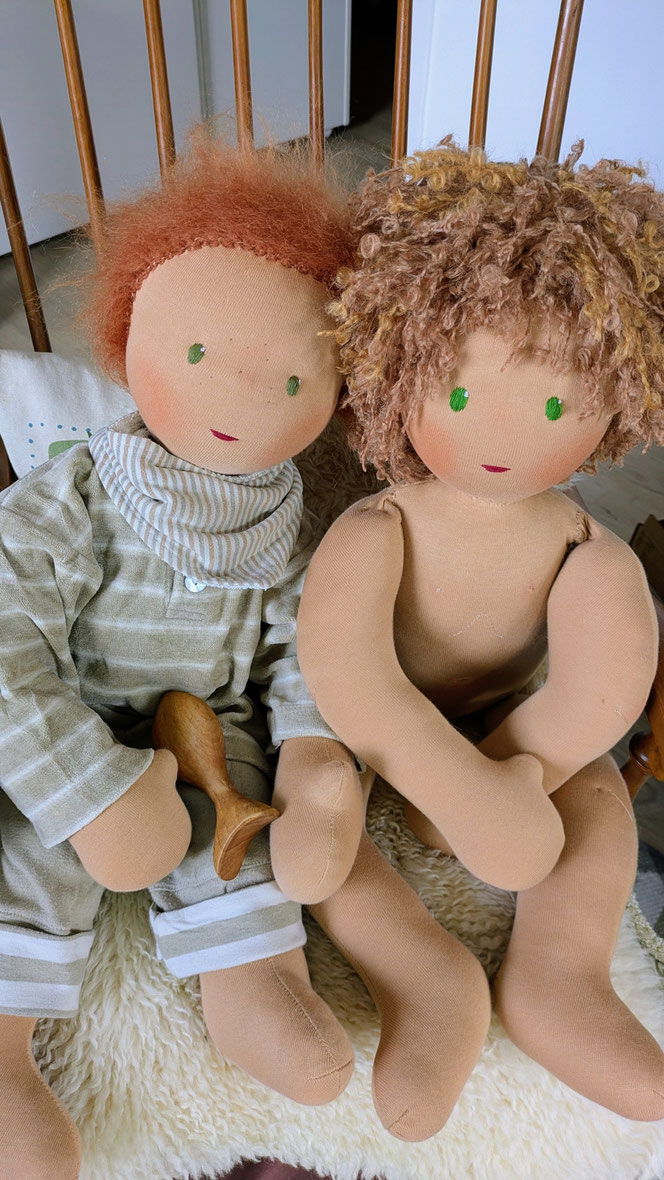 Therapiepuppe für die Kinderphysiotherapie nach z.B. Vojta oder Bobath, Demopuppe, Schulungspuppe, Übungspuppe, weiche bewegliche Therapiepuppe mit anbeugbaren flexiblen Gliedern, handgemachte Stoffpuppe kaufen, Waldorfart, lebensgroße Babypuppe, Handling