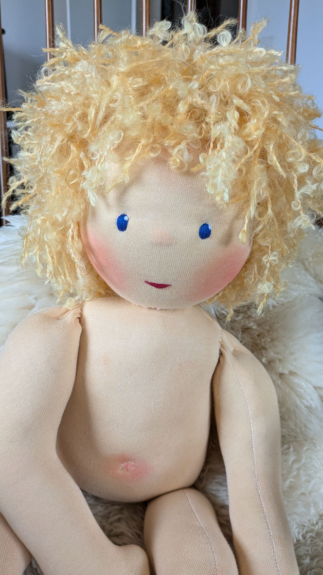 Therapiepuppe für die Kinderphysiotherapie nach z.B. Vojta oder Bobath, Demopuppe, Schulungspuppe, Übungspuppe, weiche bewegliche Therapiepuppe mit anbeugbaren Gliedern, handgemachte Stoffpuppe kaufen, Waldorfart, flexible lebensgroße Babypuppe
