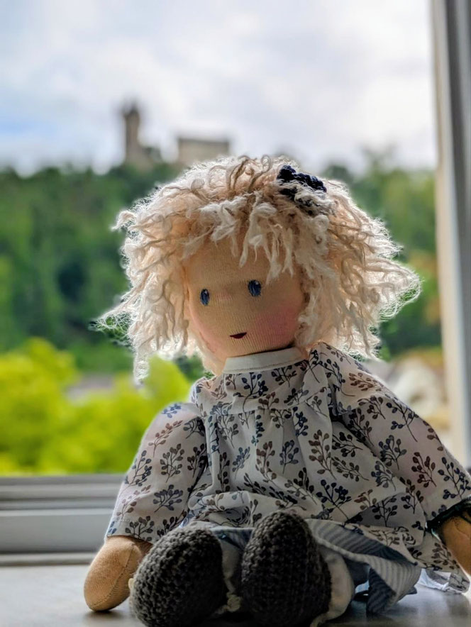 Trauerbegleitung, Trostpuppe, Palliativkurse, Waldorfart, handgemachte Stoffpuppe kaufen, individuelle Wunschpuppe, eigene Puppe anfertigen lassen, Puppenhandwerk