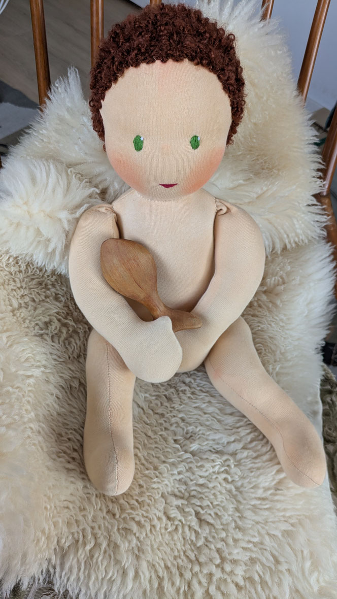 Therapiepuppe für die Kinderphysiotherapie nach z.B. Vojta oder Bobath, Demopuppe, Schulungspuppe, Übungspuppe, weiche bewegliche Therapiepuppe mit anbeugbaren Gliedern, handgemachte Stoffpuppe kaufen, Waldorfart, flexible lebensgroße Babypuppe
