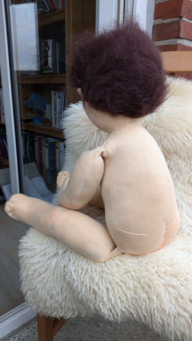 Therapiepuppe für die Kinderphysiotherapie nach z.B. Vojta oder Bobath, Demopuppe, Schulungspuppe, Übungspuppe, weiche bewegliche Therapiepuppe mit anbeugbaren Gliedern, handgemachte Stoffpuppe kaufen, Waldorfart, flexible lebensgroße Babypuppe