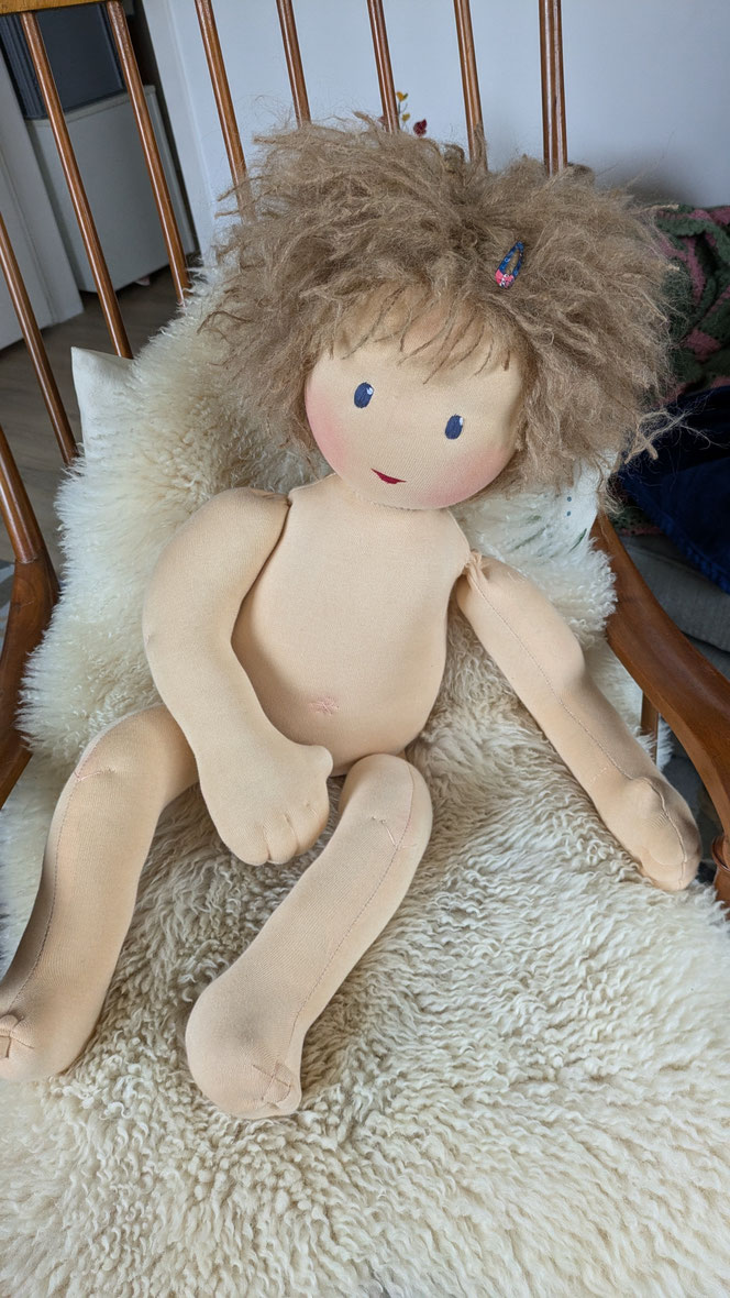 Therapiepuppe für die Kinderphysiotherapie nach z.B. Vojta oder Bobath, Demopuppe, Schulungspuppe, Übungspuppe, weiche bewegliche Therapiepuppe mit anbeugbaren Gliedern, handgemachte Stoffpuppe kaufen, Waldorfart, flexible lebensgroße Babypuppe