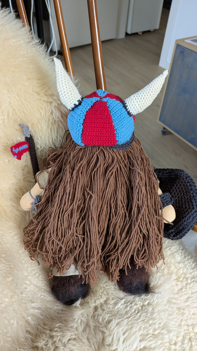 handgemachte Stoffpuppe kaufen, Waldorfart, eigene Puppe anfertigen lassen,individuelle Wunschpuppe, Puppenhandwerk, Puppe die aussieht wie mein Kind, Puppe nach einer Zeichnung herstellen lassen, Wikingerpuppe, Puppe fürs Leben, besonderesGeburtsgeschenk