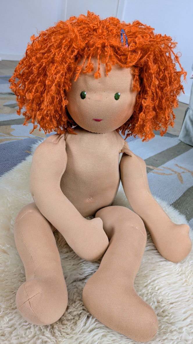 Therapiepuppe für die Kinderphysiotherapie nach z.B. Vojta oder Bobath, Demopuppe, Schulungspuppe, Übungspuppe, weiche bewegliche Therapiepuppe mit anbeugbaren Gliedern, handgemachte Stoffpuppe kaufen, Waldorfart, flexible lebensgroße Babypuppe