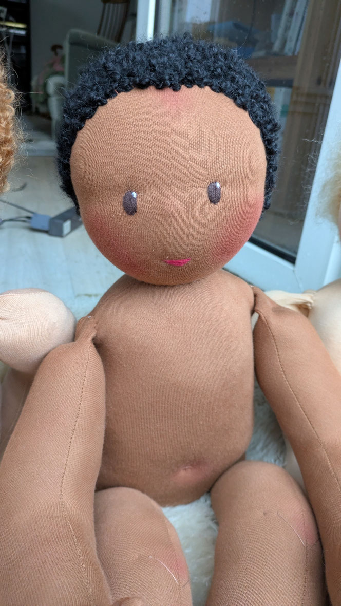 Vojtapuppe, Demopuppe, Bobathpuppe, Puppe für Kinderphysiotherapie, weiche bewegliche Therapiepuppe mit anbeugbaren Gliedern, handgemachte Stoffpuppe kaufen, Waldorfart, eigene individuelle Wunschpuppe herstellen lassen, Puppenhandwerk, ökologische Puppe
