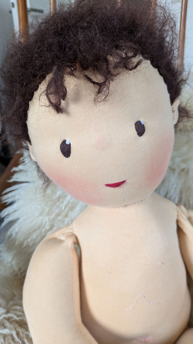 Therapiepuppe für die Kinderphysiotherapie nach z.B. Vojta oder Bobath, Demopuppe, Schulungspuppe, Übungspuppe, weiche bewegliche Therapiepuppe mit anbeugbaren Gliedern, handgemachte Stoffpuppe kaufen, Waldorfart, flexible lebensgroße Babypuppe