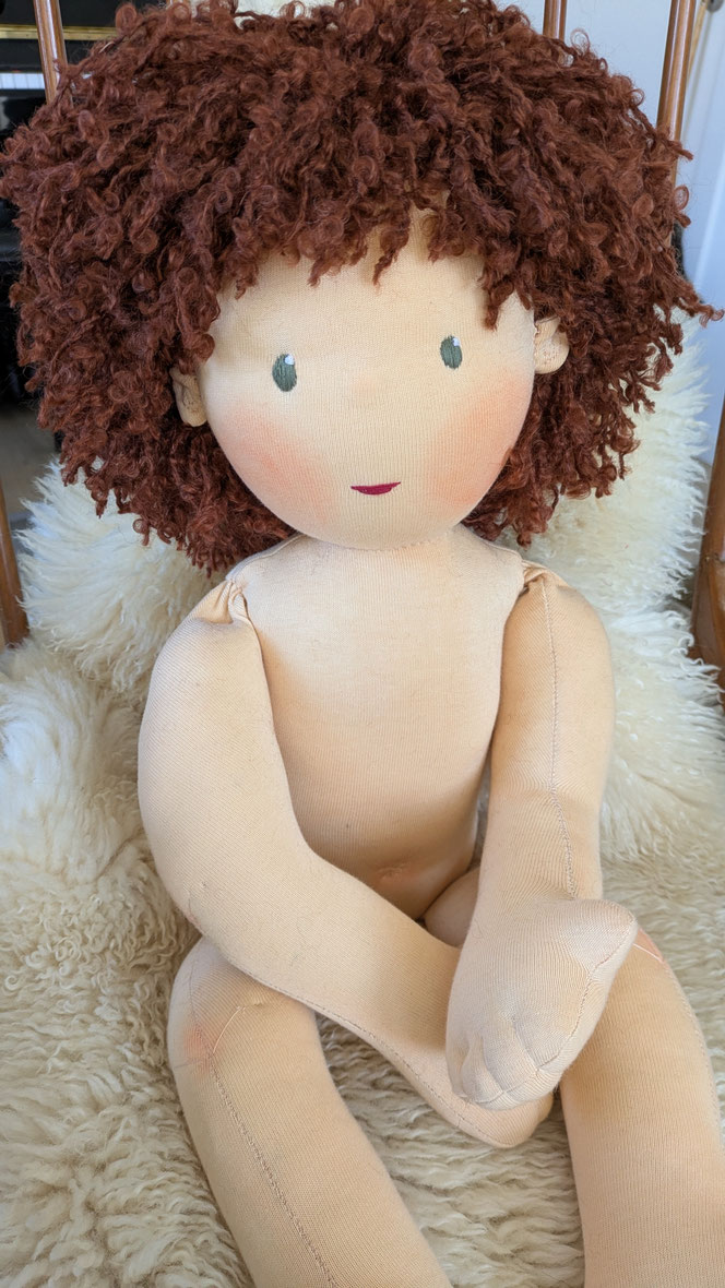Therapiepuppe für die Kinderphysiotherapie nach z.B. Vojta oder Bobath, Demopuppe, Schulungspuppe, Übungspuppe, weiche bewegliche Therapiepuppe mit anbeugbaren Gliedern, handgemachte Stoffpuppe kaufen, Waldorfart, flexible lebensgroße Babypuppe