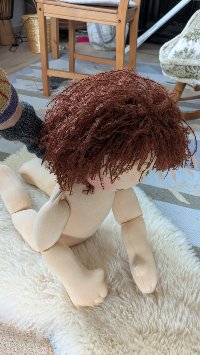 Therapiepuppe für die Kinderphysiotherapie nach z.B. Vojta oder Bobath, Demopuppe, Schulungspuppe, Übungspuppe, weiche bewegliche Therapiepuppe mit anbeugbaren Gliedern, handgemachte Stoffpuppe kaufen, Waldorfart, flexible lebensgroße Babypuppe