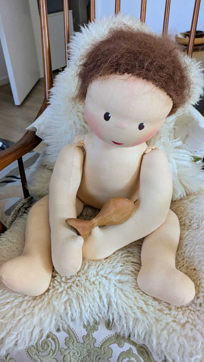 Therapiepuppe für die Kinderphysiotherapie nach z.B. Vojta oder Bobath, Demopuppe, Schulungspuppe, Übungspuppe, weiche bewegliche Therapiepuppe mit anbeugbaren Gliedern, handgemachte Stoffpuppe kaufen, Waldorfart, flexible lebensgroße Babypuppe