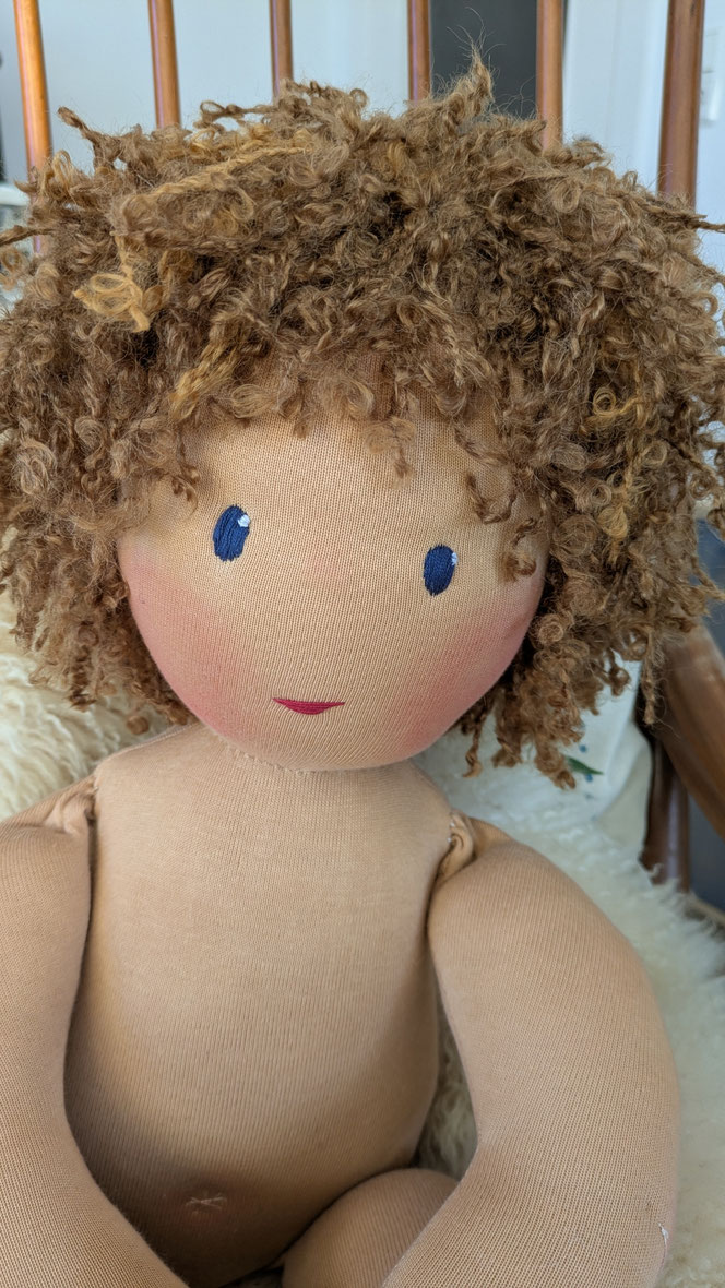Therapiepuppe für die Kinderphysiotherapie nach z.B. Vojta oder Bobath, Demopuppe, Schulungspuppe, Übungspuppe, weiche bewegliche Therapiepuppe mit anbeugbaren Gliedern, handgemachte Stoffpuppe kaufen, Waldorfart, flexible lebensgroße Babypuppe