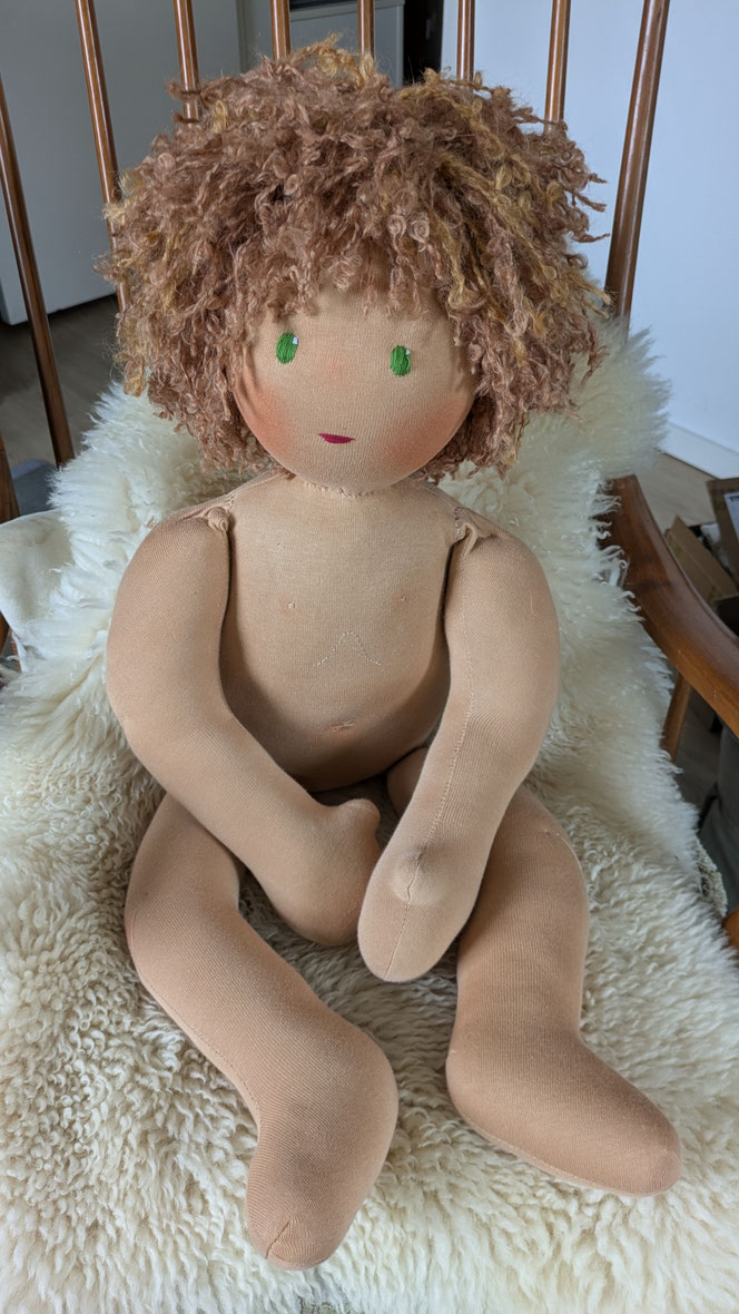 Therapiepuppe für die Kinderphysiotherapie nach z.B. Vojta oder Bobath, Demopuppe, Schulungspuppe, Übungspuppe, weiche bewegliche Therapiepuppe mit anbeugbaren flexiblen Gliedern, handgemachte Stoffpuppe kaufen, Waldorfart, lebensgroße Babypuppe, Handling