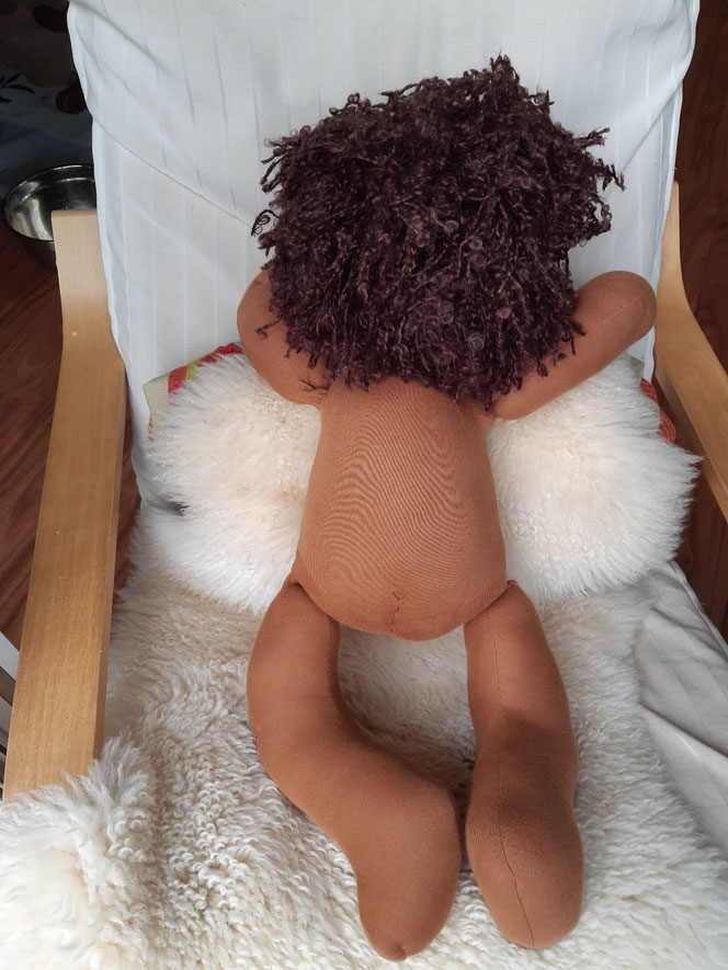 Therapiepuppe für die Kinderphysiotherapie nach z.B. Vojta oder Bobath, Demopuppe, Schulungspuppe, Übungspuppe, weiche bewegliche Therapiepuppe mit anbeugbaren Gliedern, handgemachte Stoffpuppe kaufen, Waldorfart, flexible lebensgroße Babypuppe
