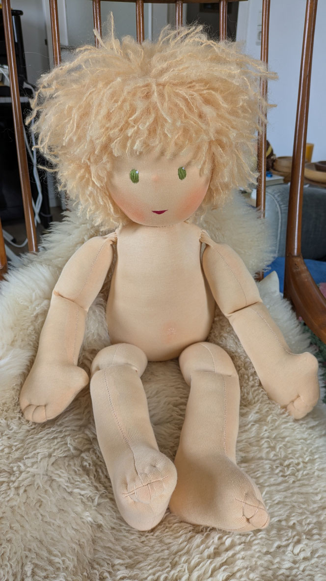 Therapiepuppe für die Kinderphysiotherapie nach z.B. Vojta oder Bobath, Demopuppe, Schulungspuppe, Übungspuppe, weiche bewegliche Therapiepuppe mit anbeugbaren Gliedern, handgemachte Stoffpuppe kaufen, Waldorfart, flexible lebensgroße Babypuppe