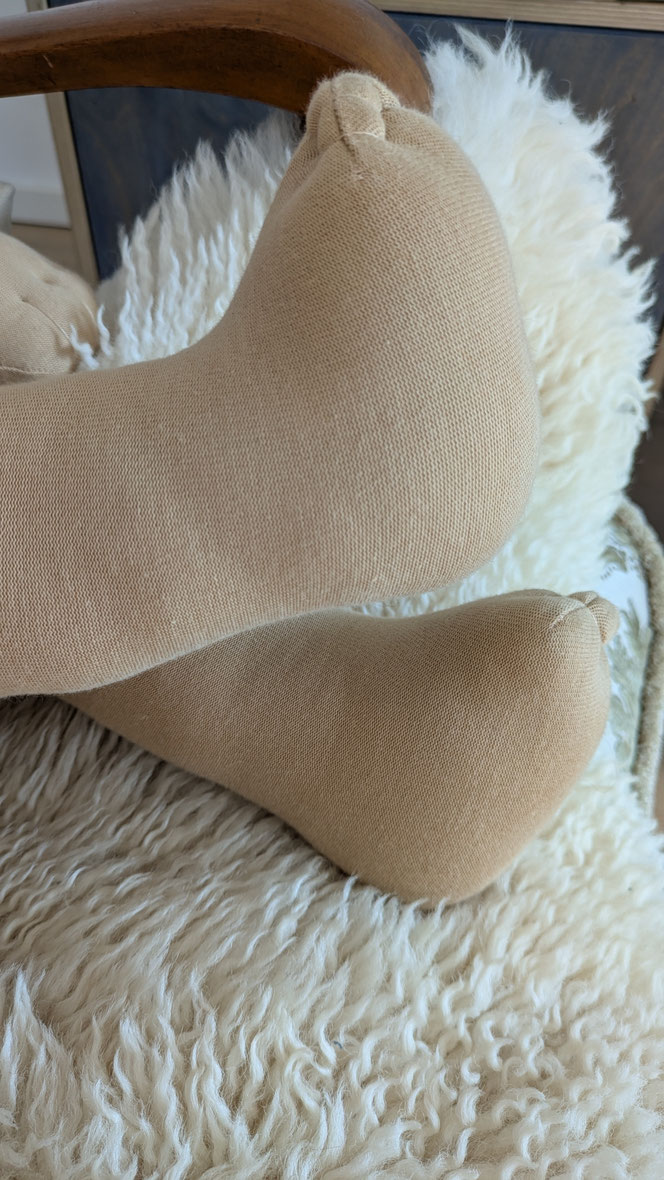 Therapiepuppe für die Kinderphysiotherapie nach z.B. Vojta oder Bobath, Demopuppe, Schulungspuppe, Übungspuppe, weiche bewegliche Therapiepuppe mit anbeugbaren Gliedern, handgemachte Stoffpuppe kaufen, Waldorfart, flexible lebensgroße Babypuppe