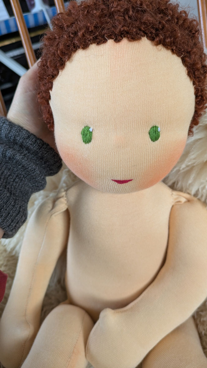 Therapiepuppe für die Kinderphysiotherapie nach z.B. Vojta oder Bobath, Demopuppe, Schulungspuppe, Übungspuppe, weiche bewegliche Therapiepuppe mit anbeugbaren Gliedern, handgemachte Stoffpuppe kaufen, Waldorfart, flexible lebensgroße Babypuppe