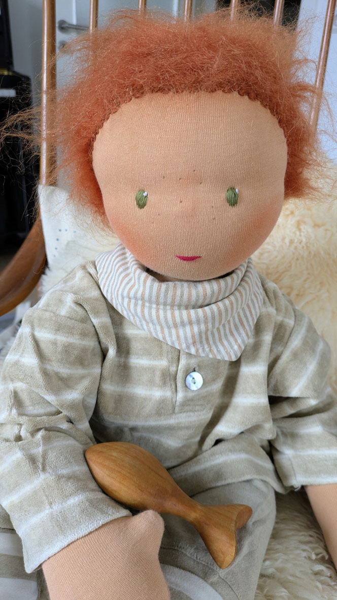 Therapiepuppe für die Kinderphysiotherapie nach z.B. Vojta oder Bobath, Demopuppe, Schulungspuppe, Übungspuppe, weiche bewegliche Therapiepuppe mit anbeugbaren Gliedern, handgemachte Stoffpuppe kaufen, Waldorfart, flexible lebensgroße Babypuppe, Kurspuppe