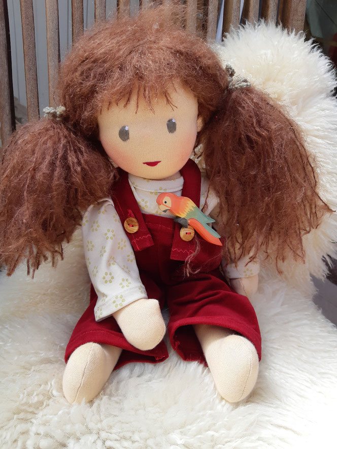 Bio-Stoffpuppe, individuelle Puppe, Waldorfart, inneres Kind heilen, inneres Kind Puppe, Wunschpuppe, ökologische Kinderpuppe, bio-fair, Naturmaterial, Puppenhandwerk, handgemachte Puppe kaufen, eigene Puppe anfertigen lassen, Puppe nach alten Kinderfotos