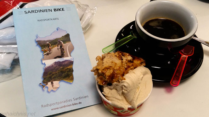 Espresso, Eis, Radkarte, Radtrikot. Angekommen!