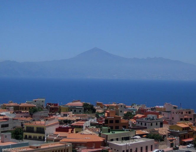 Agulo. Teneriffa im Hintergrund